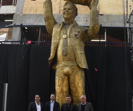 Escultura de Marcelo Gallardo: bizarra explicación de la escultora