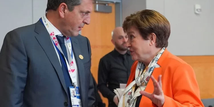 Locuras varias. Enfado del FMI con Massa y el país