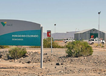 Rodolfo Suarez;  no sólo serlo sino parecerlo