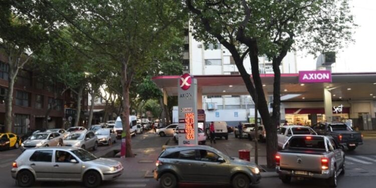 Combustibles y fútbol, el fiasco de siempre