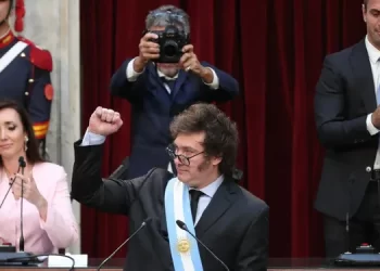 Discurso del presidente: Más blancos que negros. También grises