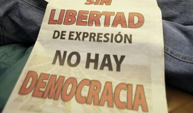 La “gata flora” del periodismo no militante K