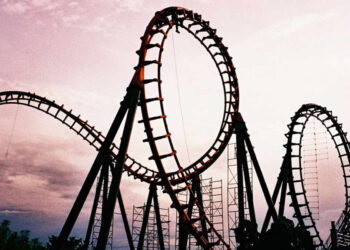 El país; la montaña rusa diaria, difícil e imprevisible y con caídas extremas