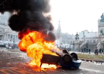 Dilema de siempre: República democrática o violencia y populismo autoritario