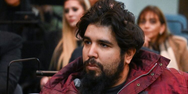 Sabag Montiel, el hombre solitario. Concreto y conciso