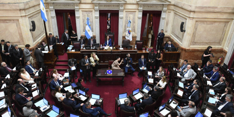 Los senadores deben aprobar con urgencia la ley de Boleta Única y la Ficha Limpia