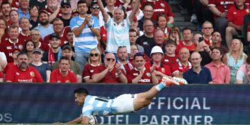 Los Pumas; en el día de la bandera, la pusieron bien alta